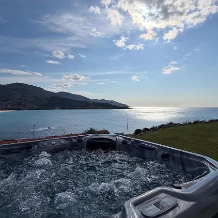 La Baies Des Anges Calcatoggio (Corsica)